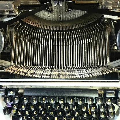 Close view inside Godrej English Typewriter, manual English typing machine serviced by RR Typewriter Mart