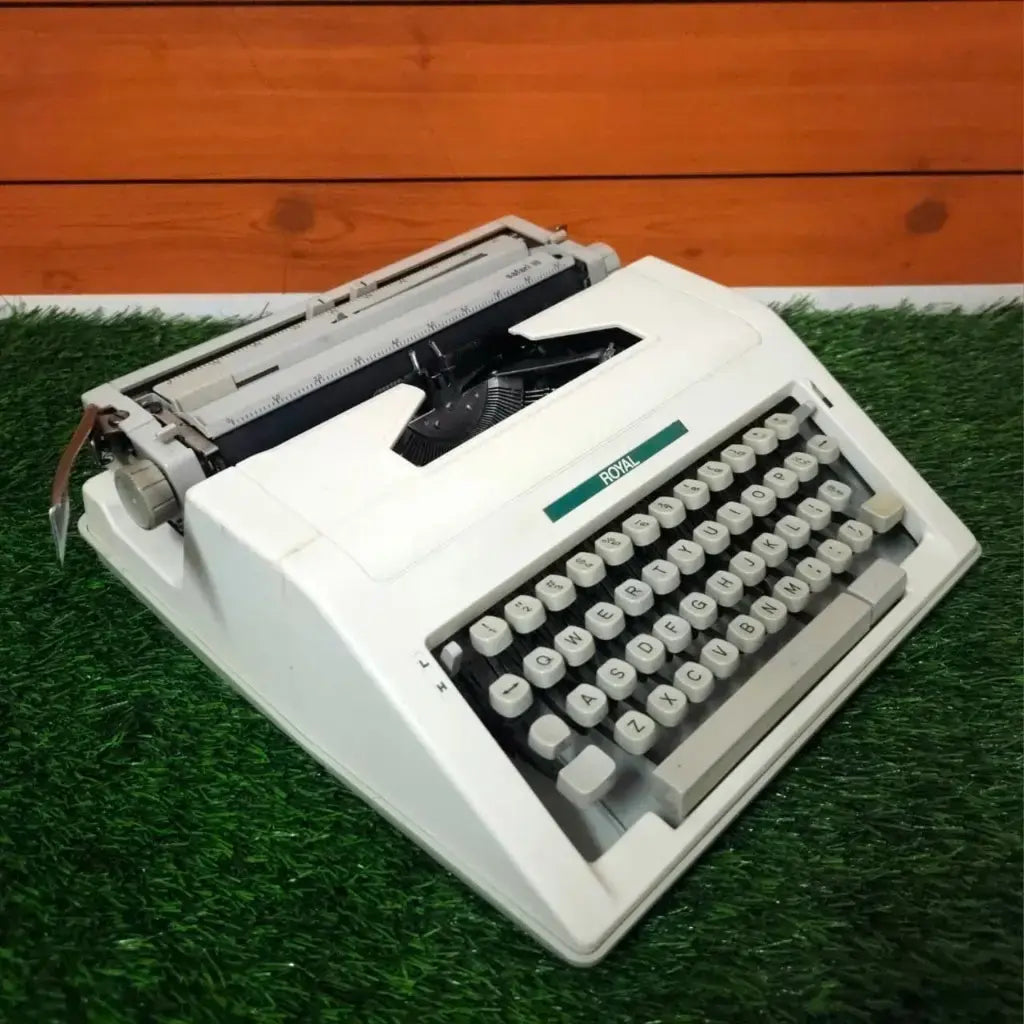 Buy the Royal Safari III typewriter online from RR Typewriter Mart, your trusted typewriter seller.