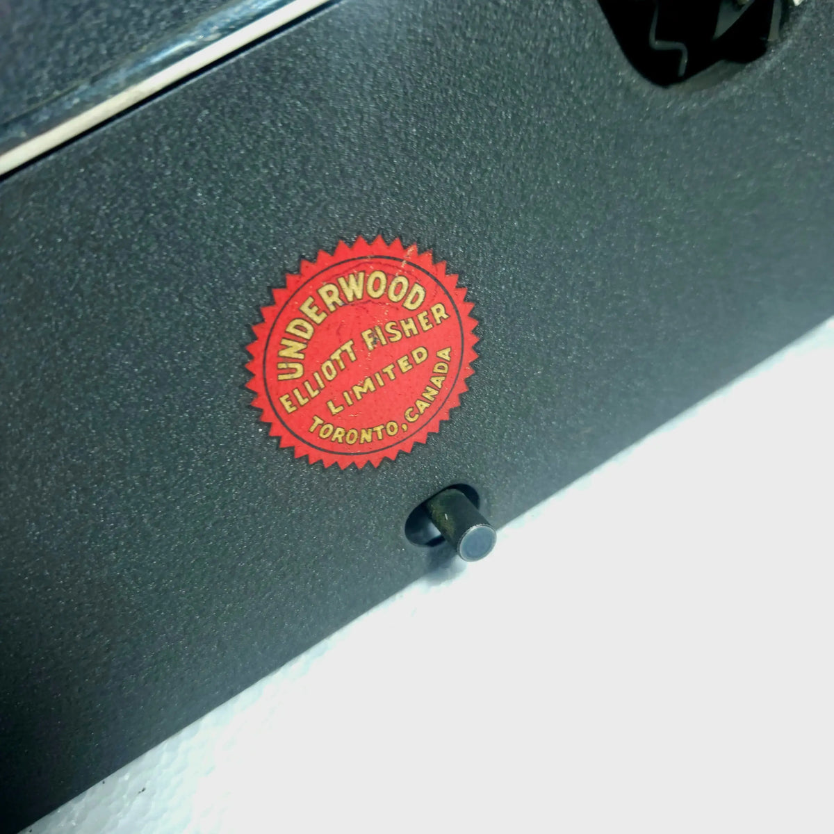 Underwood typewriter for sale in India – Last imported piece, unmatched perfection.