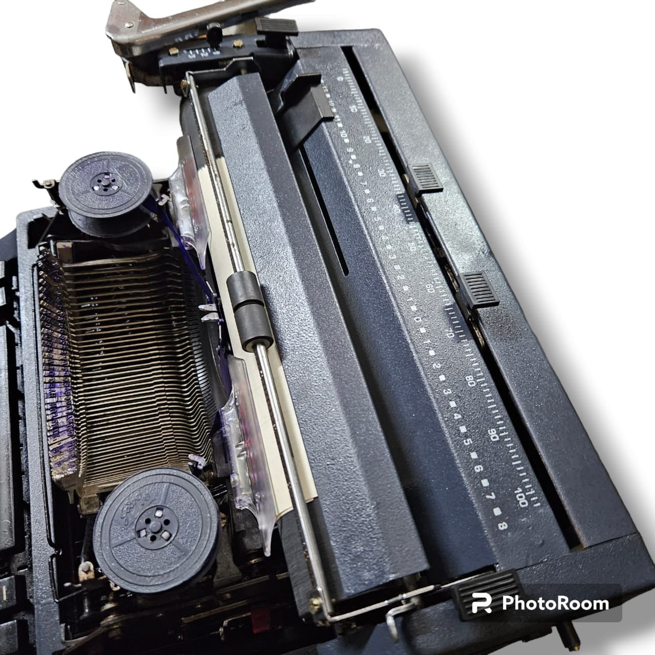 Godrej Prima Typewriter – Best Gift Idea for Typewriting Machine Fans