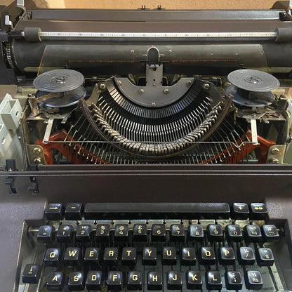 Open Manual Facit Typewriter showing typebars, Buy Facit English Typewriter from RR Typewriter Mart