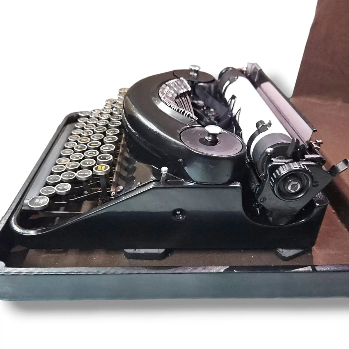Authentic Remington Noiseless USA-Made Typewriter with Free Accessories | RR Typewriter Mart
