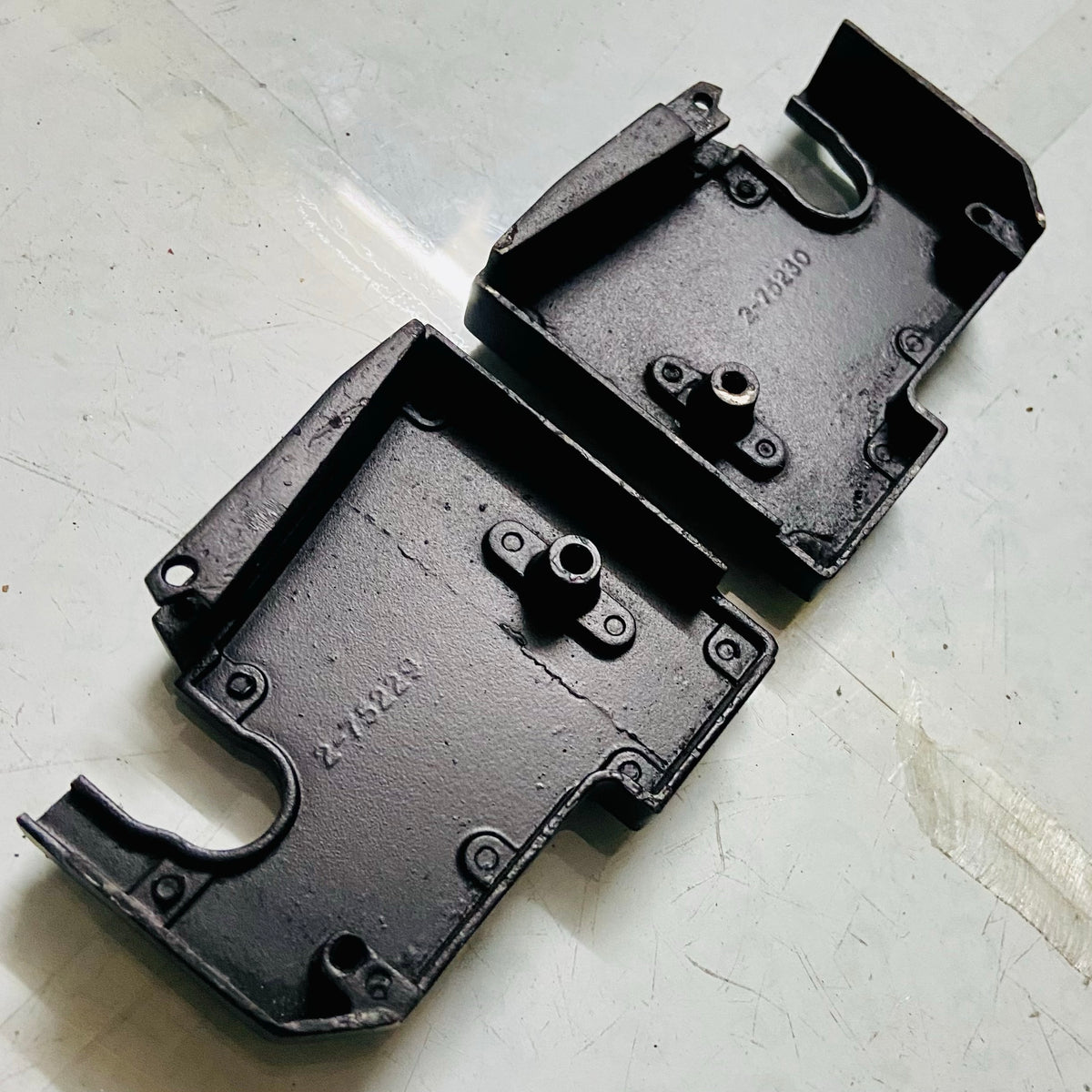 Remington typewriter spare parts carriage end plate replacement – RR Typewriter Mart