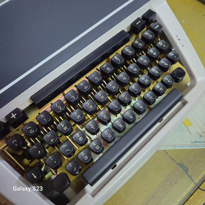 Godrej Hindi Typewriter for typing in Hindi - easy to use machine