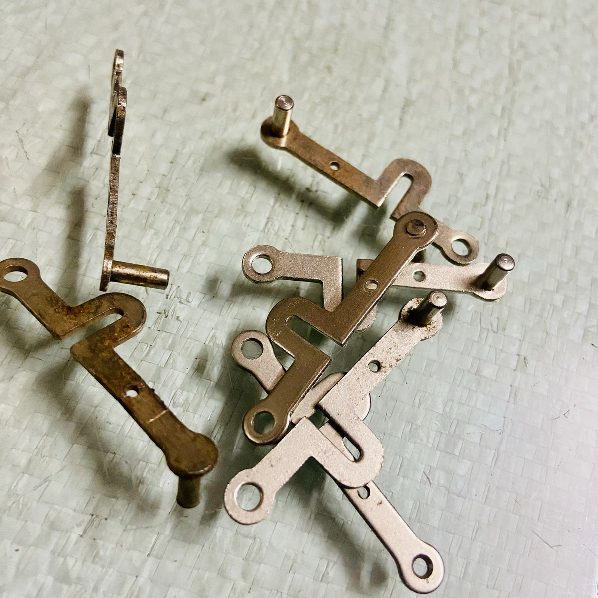 Godrej Ribbon Carrier Lift Link Assembly Set | RR Typewriter Mart Typewriter Repair Parts Store