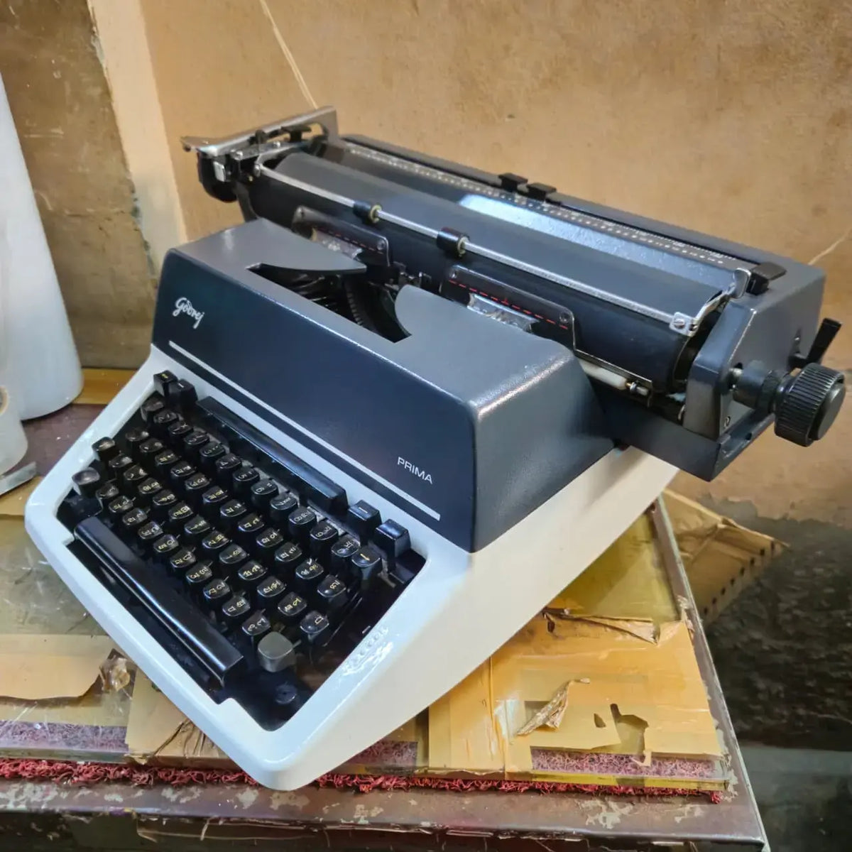 Godrej Prima Brief Hindi Typewriter
