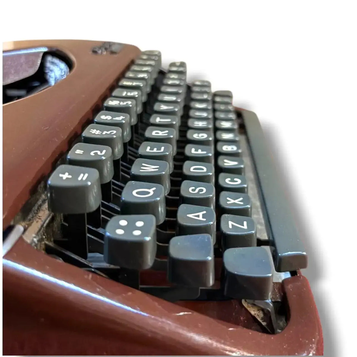 Olympia Splendid 66 Mahogany Typewriter