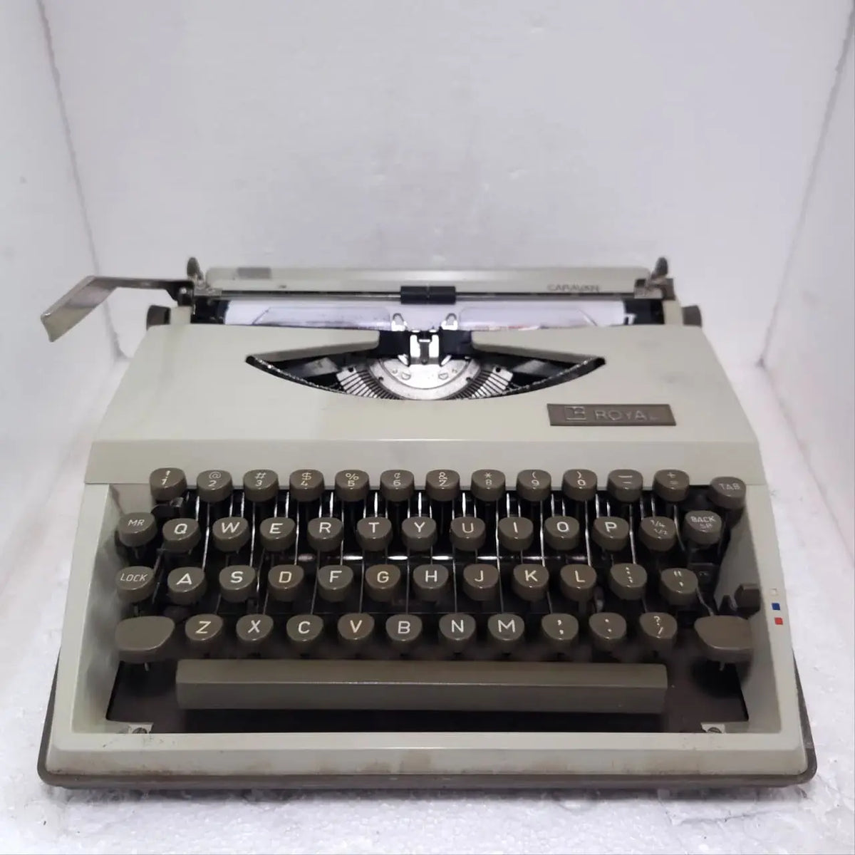 Royal Caravan Portable Typewriter