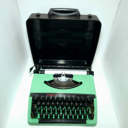 Brother Charger 11 Electric Green Typewriter