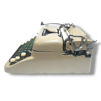 Zeta Portable Typewriter