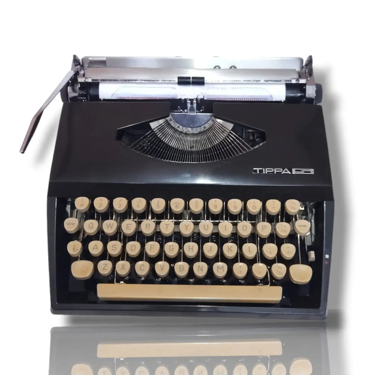 1972年製 ADLER Tippa S タイプライター 動作品 オランダ製 Explore German Adler Tippa S Typewriter | RR Typewriter Mart