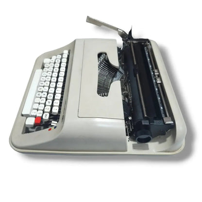 Underwood 319 Port Typewriter