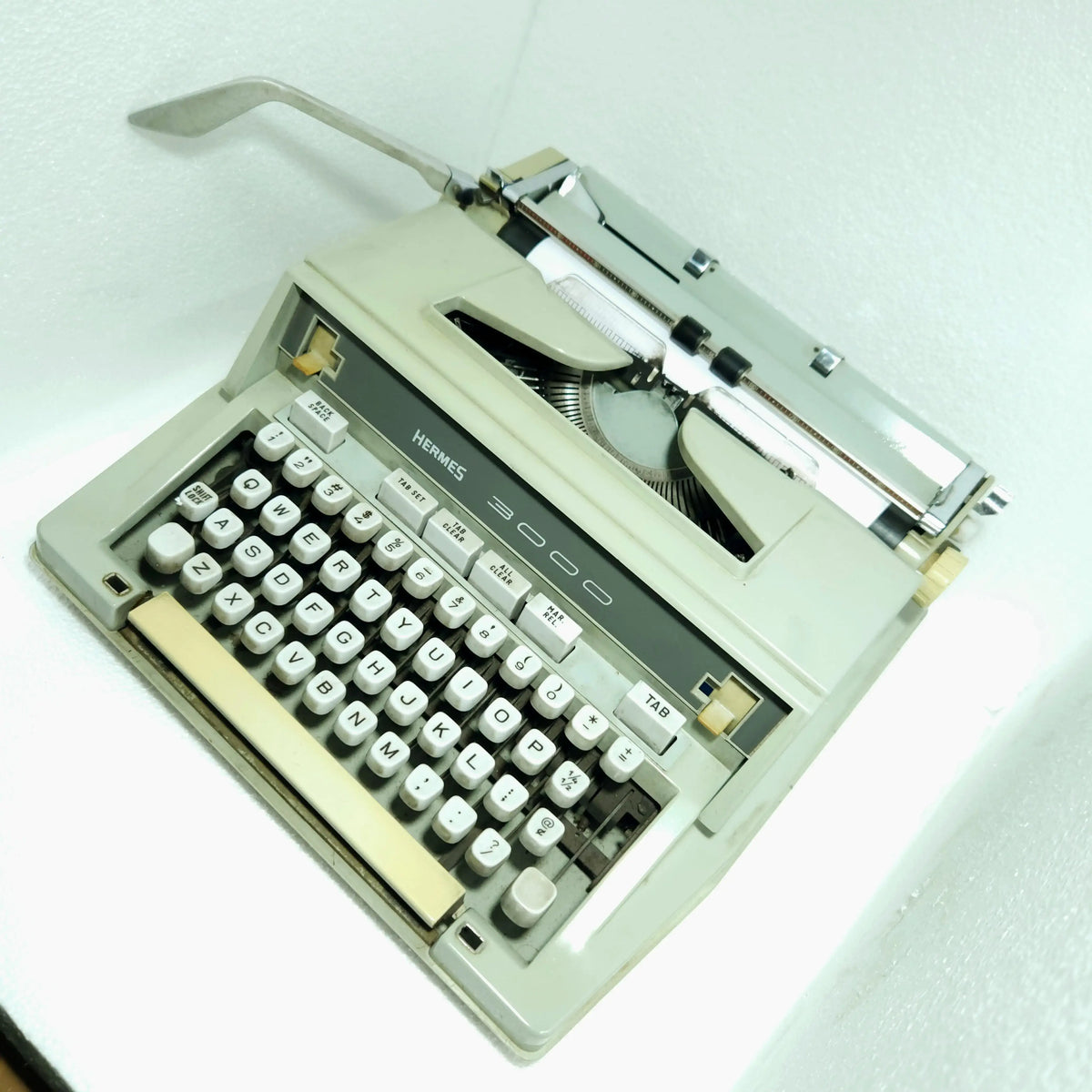 Og Hermes 3000 Typewriter