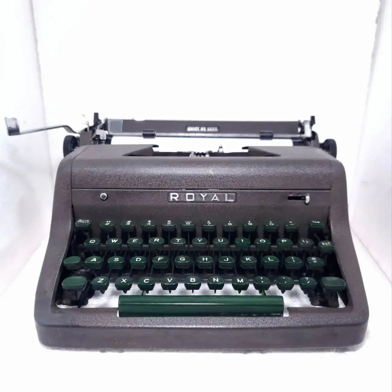Royal Quiet De Luxe Typewriter