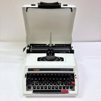 Brother 750 Tr Typewriter Alpine white