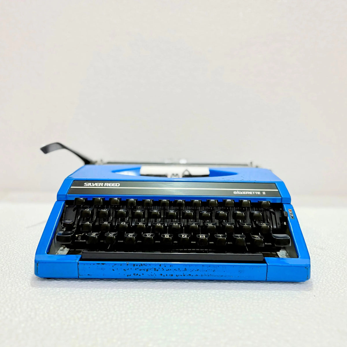 Silver Reed Silverette Deep Blue Portable Typewriter