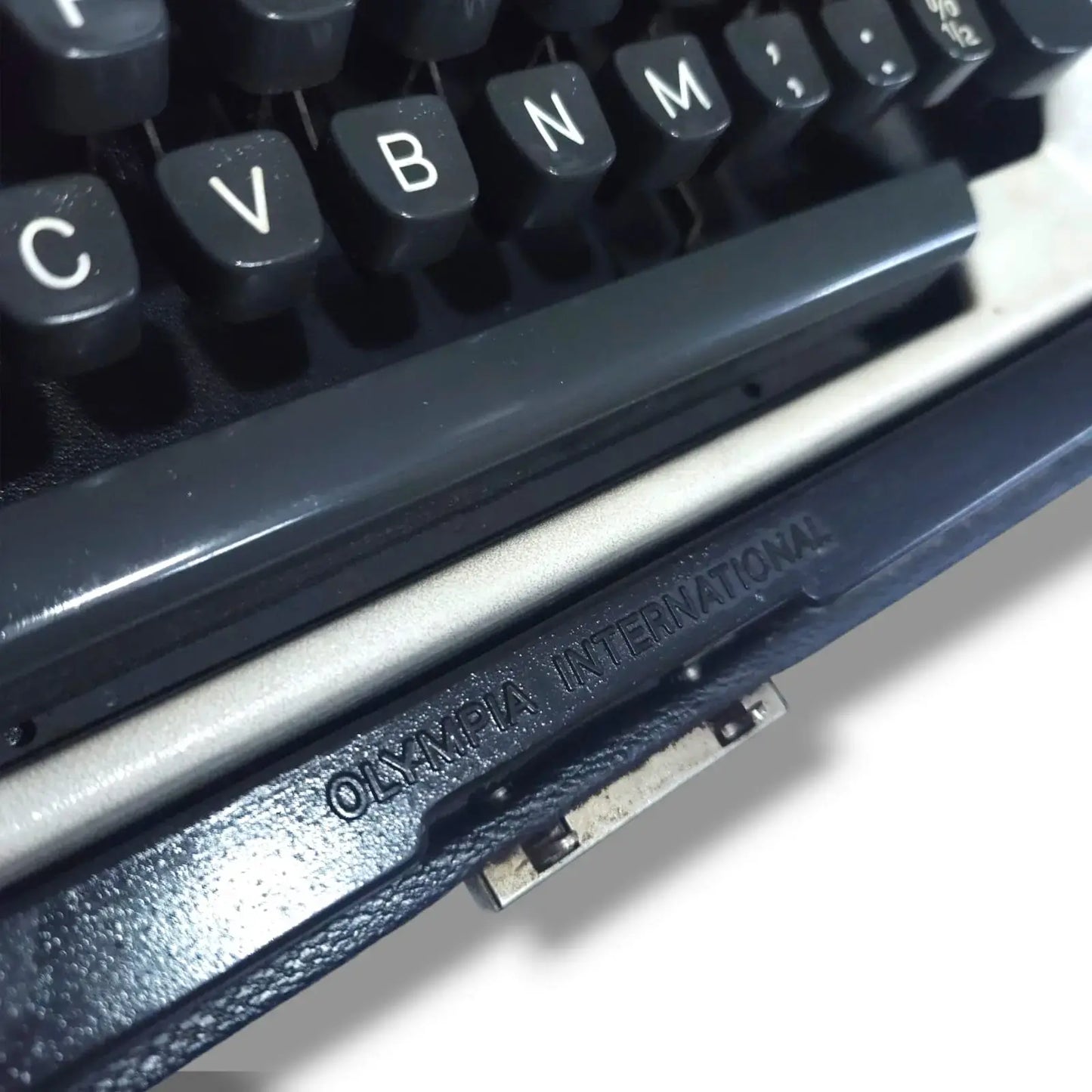 Olympia sm8 Portable Typewriter