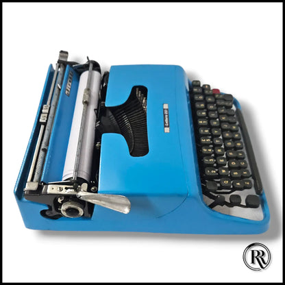 Olivetti Lettera 22 Hex Blue Typewriter