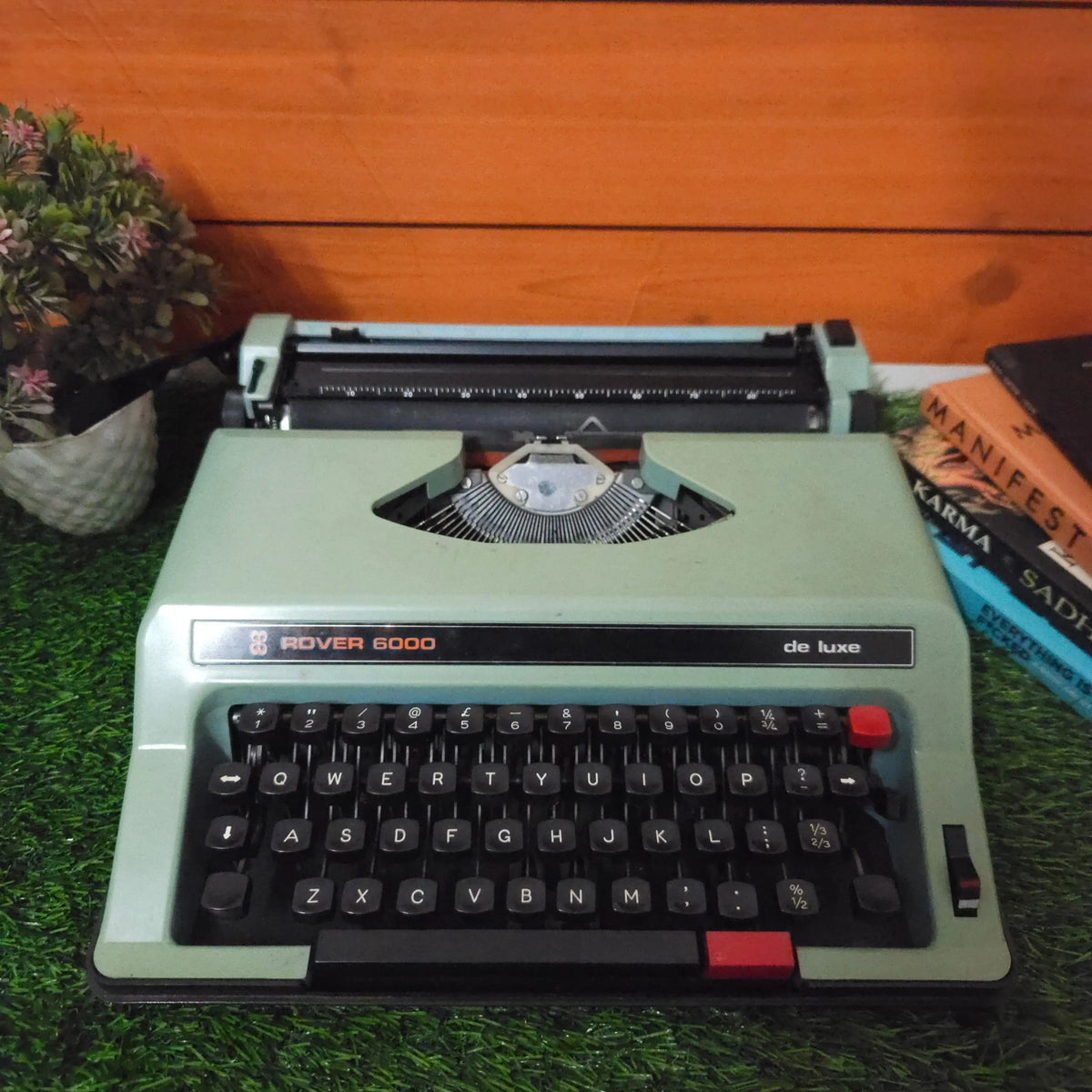 Rover 6000 De Luxe Typewriter