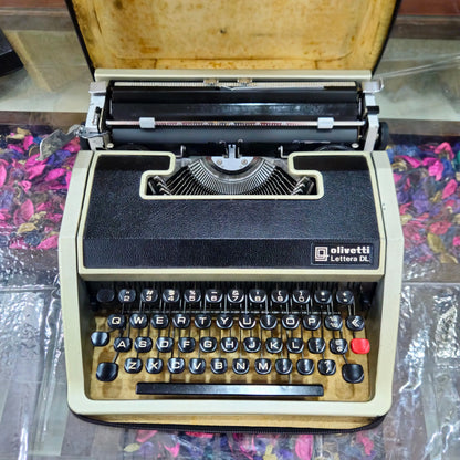 Olivetti Lettera Dl Typewriter
