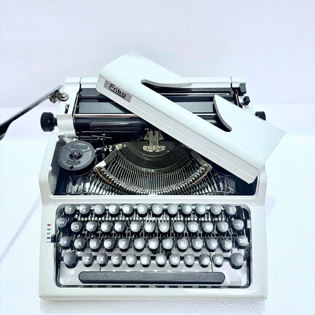 Erika English Typewriter Model 105