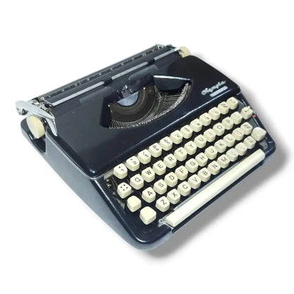 Olympia Splendid 66 Typewriter