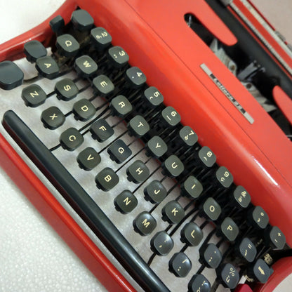 Olivetti Lettera 22 S P Edition