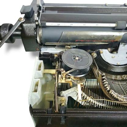 Facit 1740 Devanagari Hindi Brief Typewriter