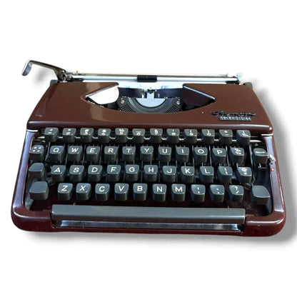 Olympia Splendid 66 Mahogany Typewriter