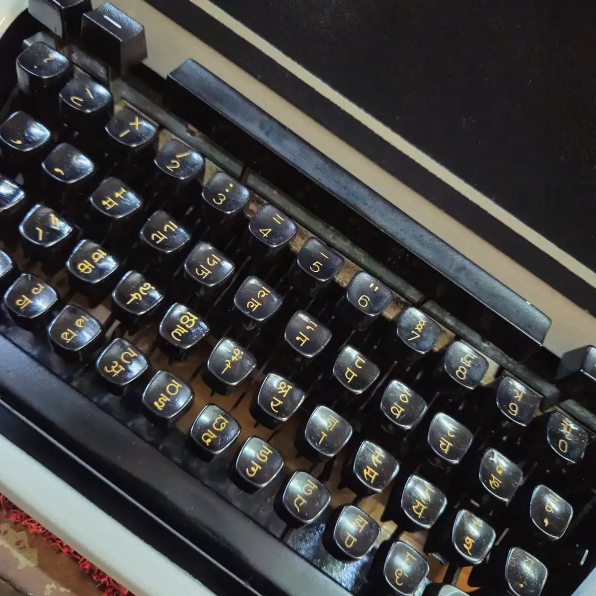 Godrej Prima Brief Hindi Typewriter