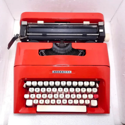 Olivetti Lettera 35 Typewriter Scarlet Red