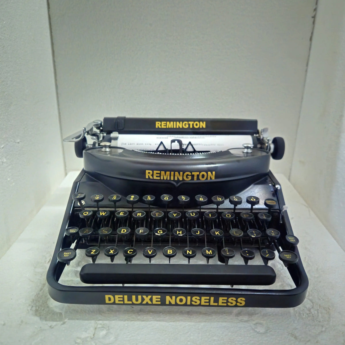 Remington Noiseless Vintage Typewriter