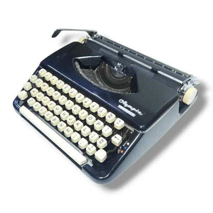 Olympia Splendid 66 Typewriter