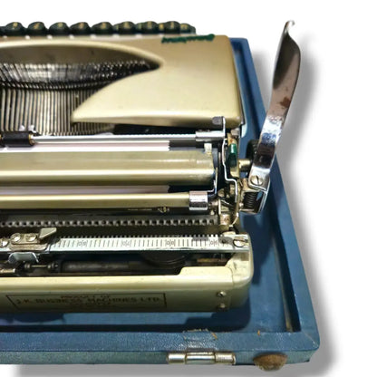 Jaykay Business Portable Typewriter