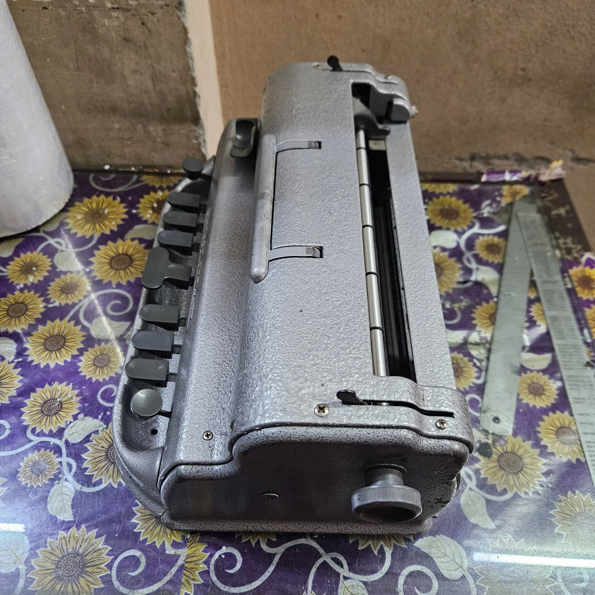 Perkins Braille Typewriter S E