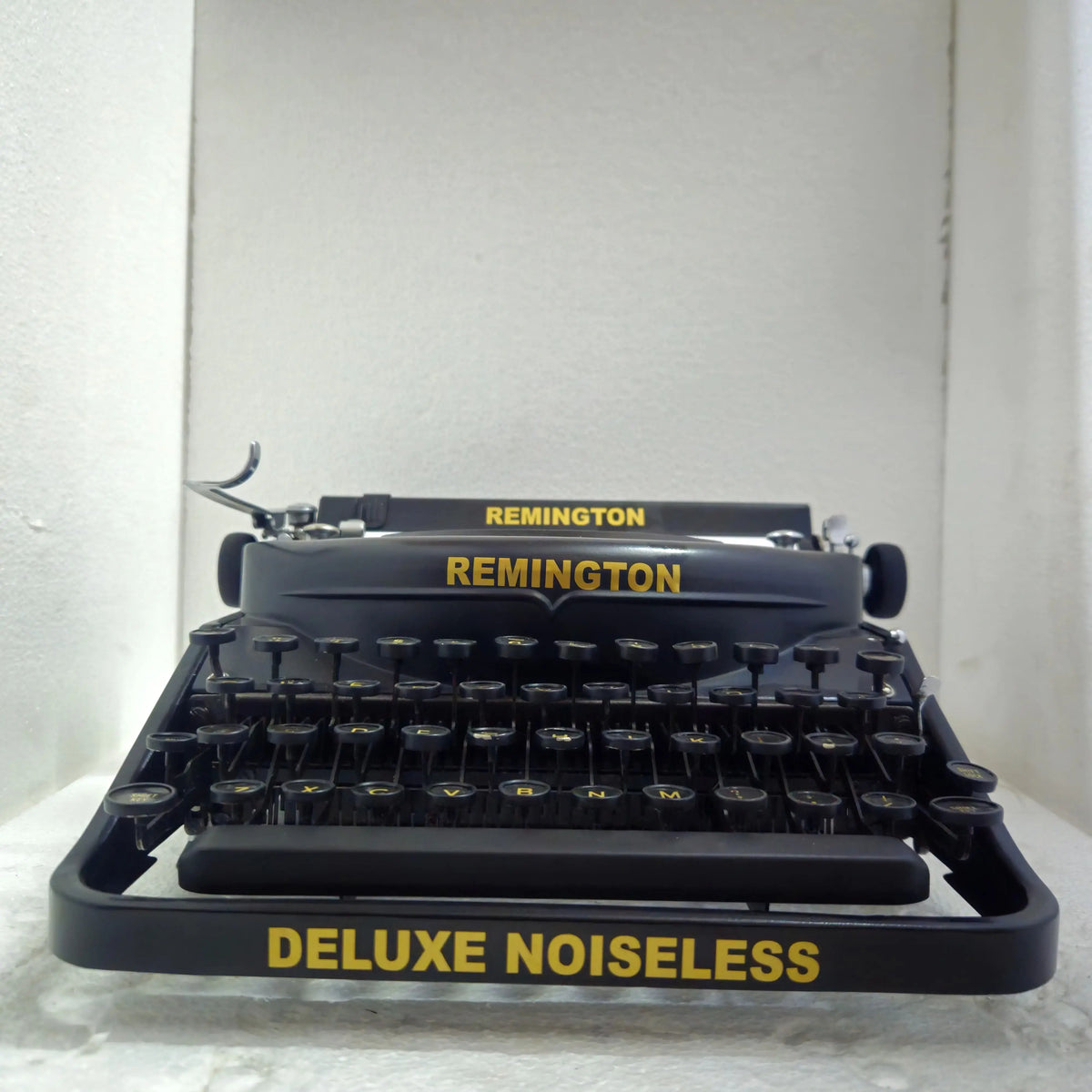 Remington Noiseless Vintage Typewriter