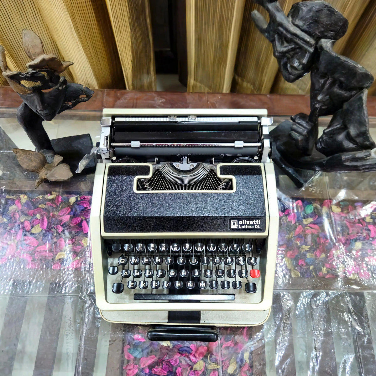 Olivetti Lettera Dl Typewriter