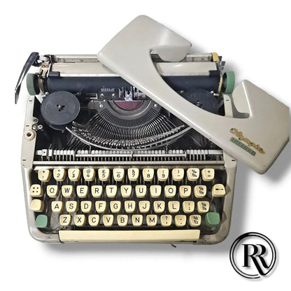 Olympia Splendid 33 Typewriter