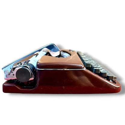 Olympia Splendid 66 Mahogany Typewriter