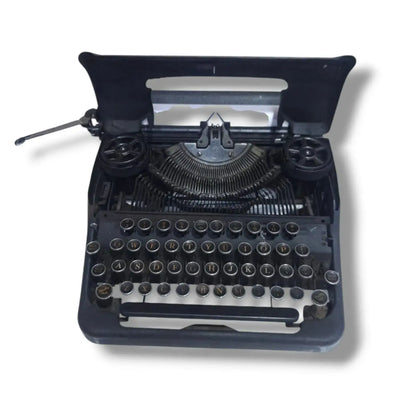 Smith Corona Clipper Typewriter