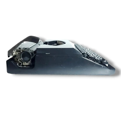 Silver Reed Sr 280 De Luxe Typewriter
