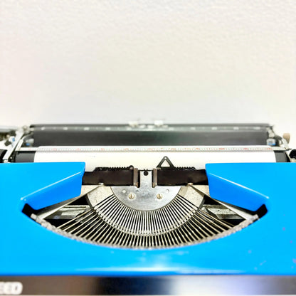 Silver Reed Silverette Deep Blue Portable Typewriter