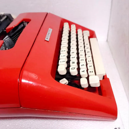 Olivetti Lettera 35 Typewriter Scarlet Red