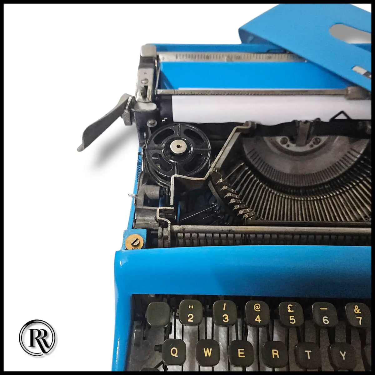 Olivetti Lettera 22 Hex Blue Typewriter