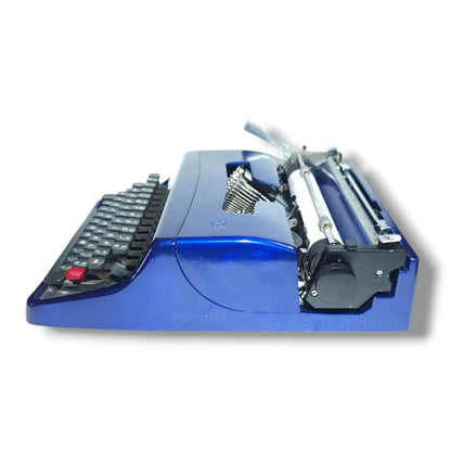 Olivetti Lettera 32 Lightening Blue Typewriter