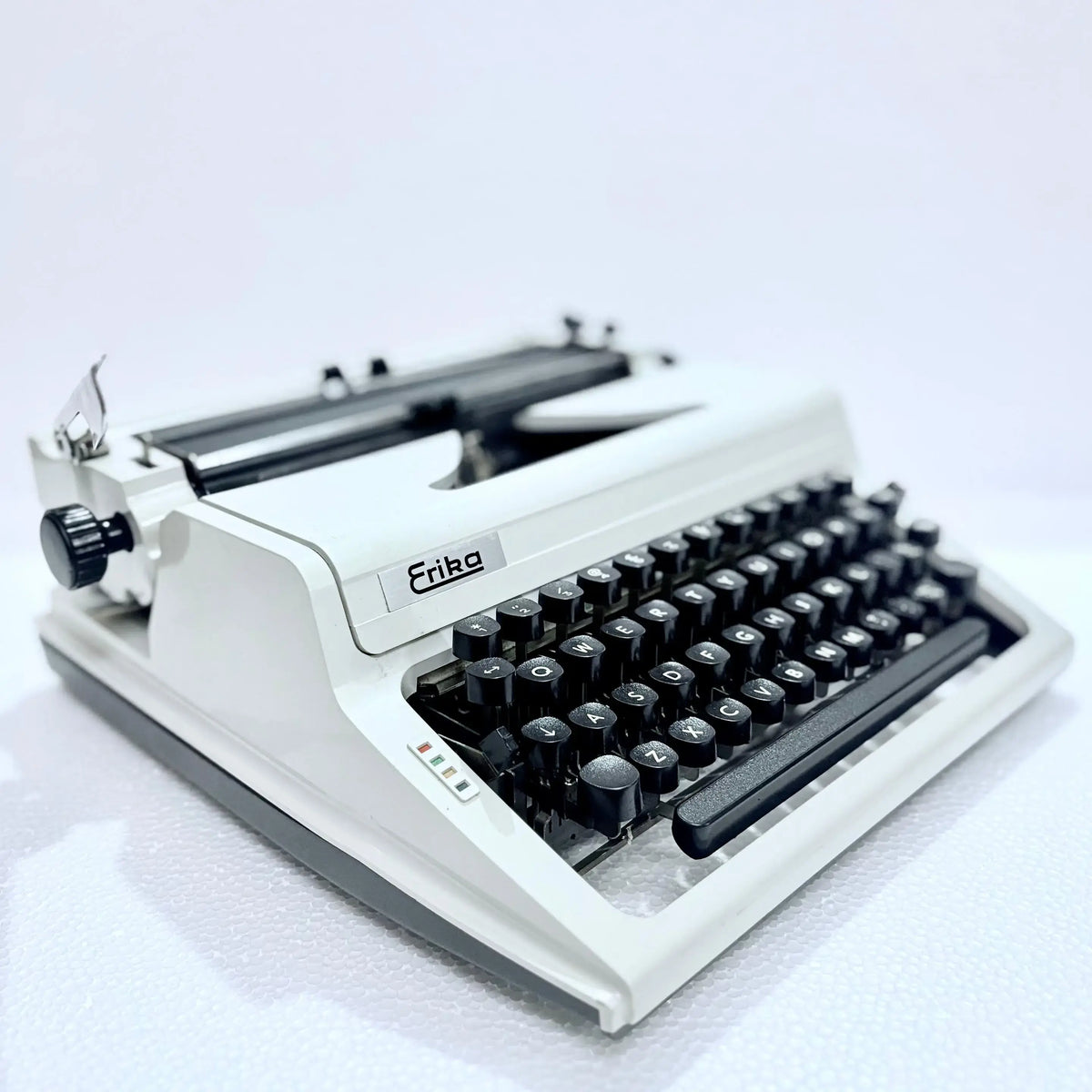 Erika English Typewriter Model 105