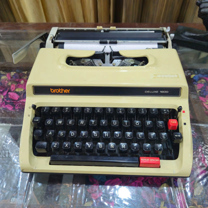 Brother Deluxe 1600 Typewriter