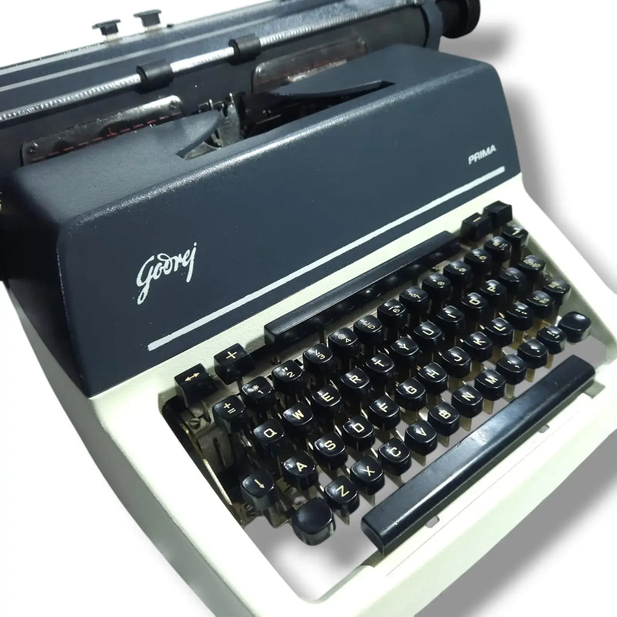 Godrej English Standard Typewriter