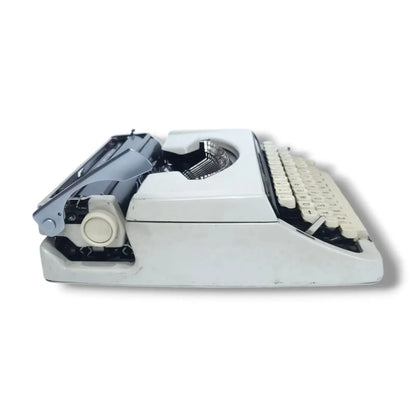 Brother Deluxe 900 Typewriter