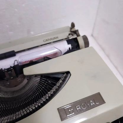 Royal Caravan Portable Typewriter